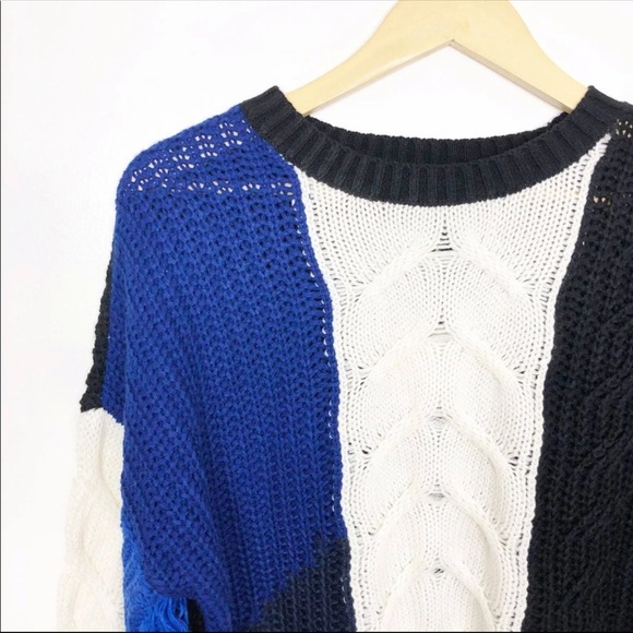Colorblock ribbed cable knit fringe sweater weather outfit - Picture 4 of 14